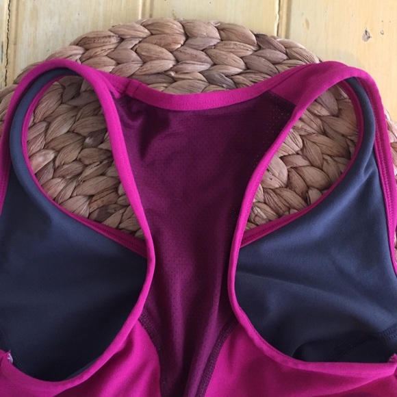 Xersion || Sports Bra; Size Medium - Picture 5 of 7